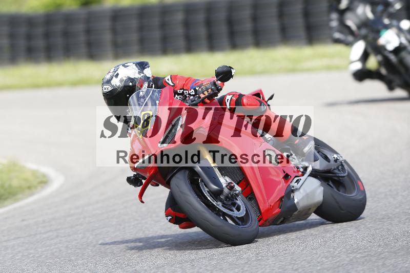 /15 13.05.2025 Max Racing ADR/Gruppe gruen/88